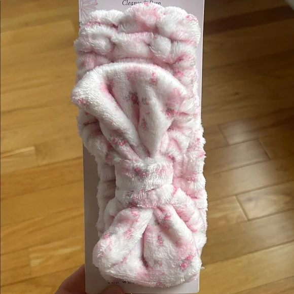 LoveShackFancy x Wet Brush Floral Headband - Picture 3 of 4